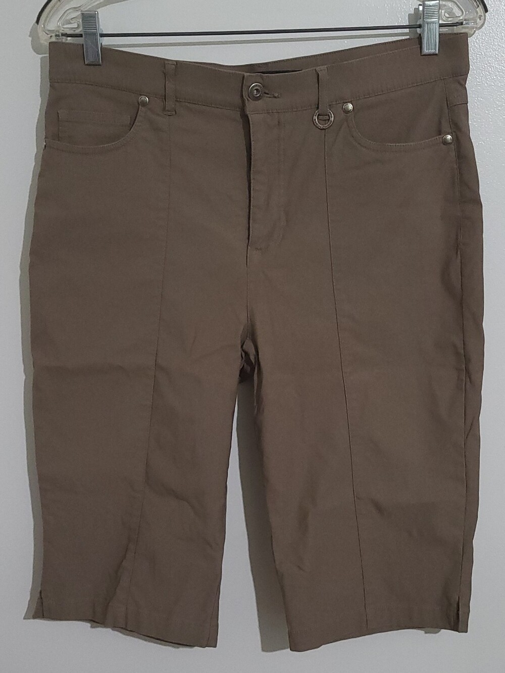 Simon Chang Flat Front Bermuda Shorts Taupe Khaki Brown Size 12